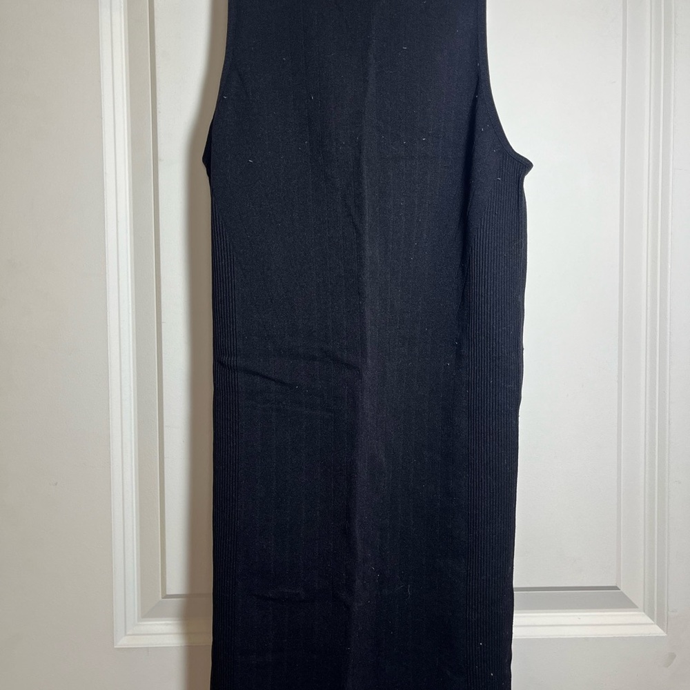 Bozzolo Black Sleeveless Knit Dress
